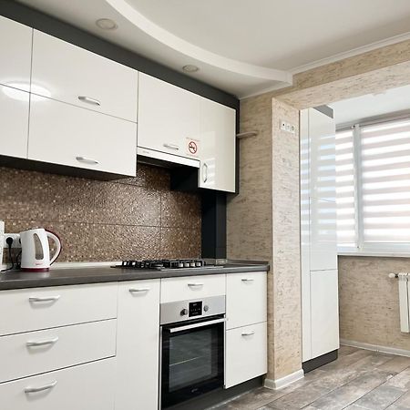 0147 New Flat Near Airport Zhulyany Sofievskaya Borshchagovka Apartment Kiev Bagian luar foto